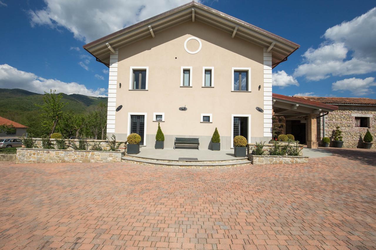 Maison d'hôtes Casale Virginia à Cesariano Extérieur photo